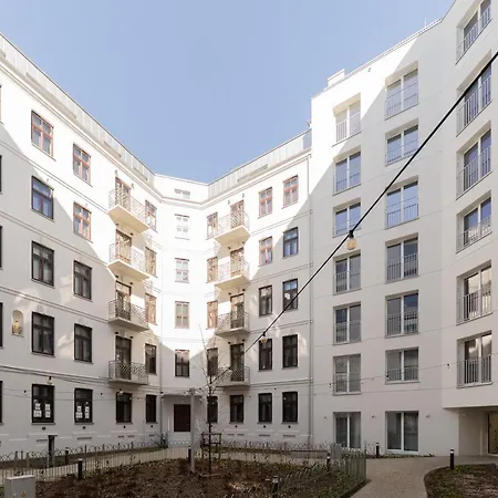 Rubin Praga - Urban Atelier